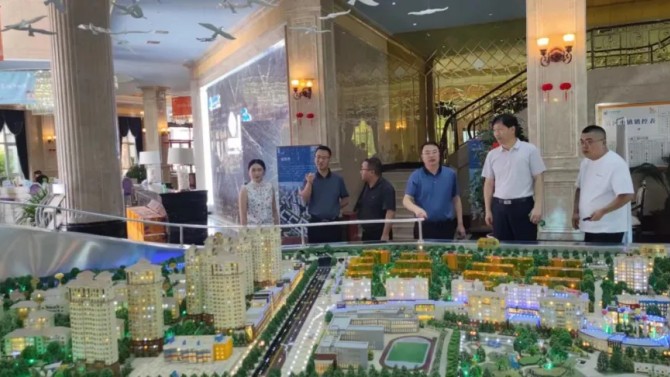 李建軍一行調(diào)研置業(yè)公司張掖濱河小鎮(zhèn)項(xiàng)目